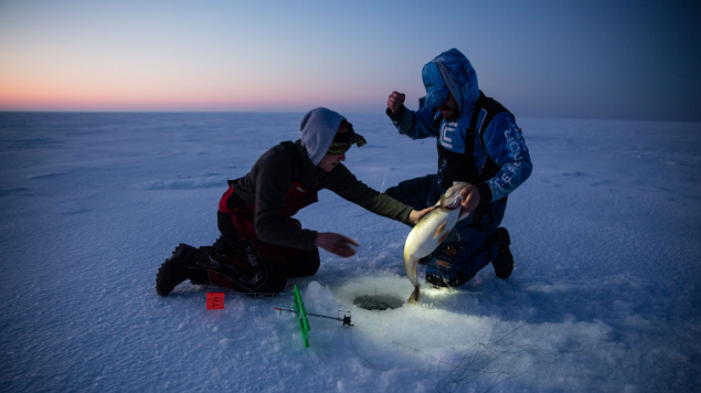 Ao se cadastrar, você pode receber 600 GG*. Passeios de pesca de inverno